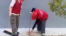 志愿活动—清扫标本馆前广场